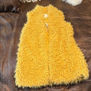 Fuzzy Vest mustard Ashley by 26 International NWT size Small